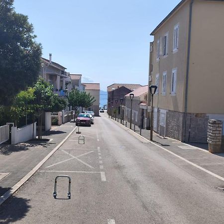 Apartments Suri Vodice Bagian luar foto